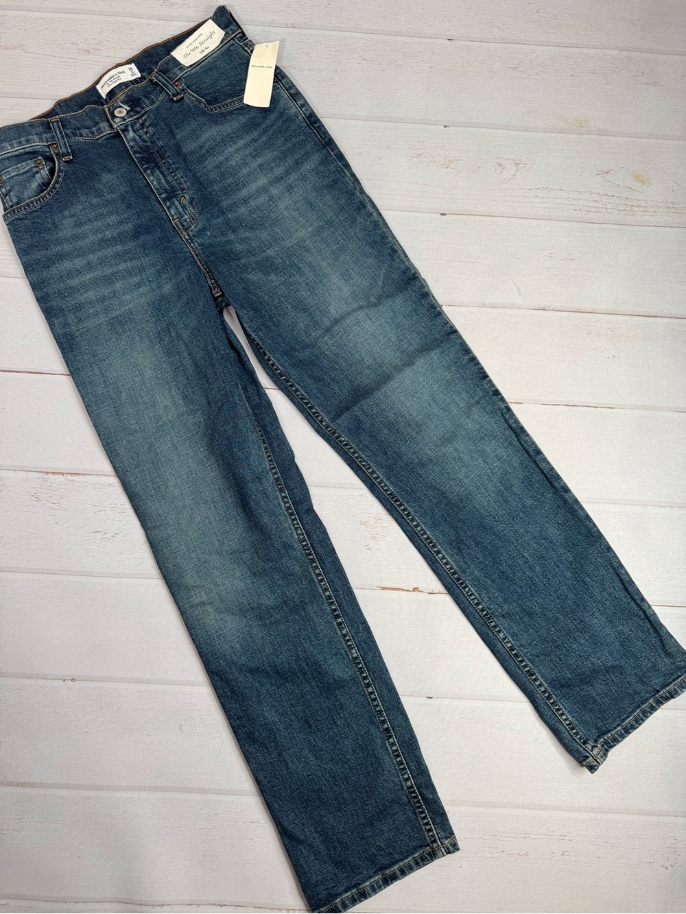 NWT Abercrombie & Fitch The '90s Straight Ultra High Rise Jeans Dark Wash 28/6R